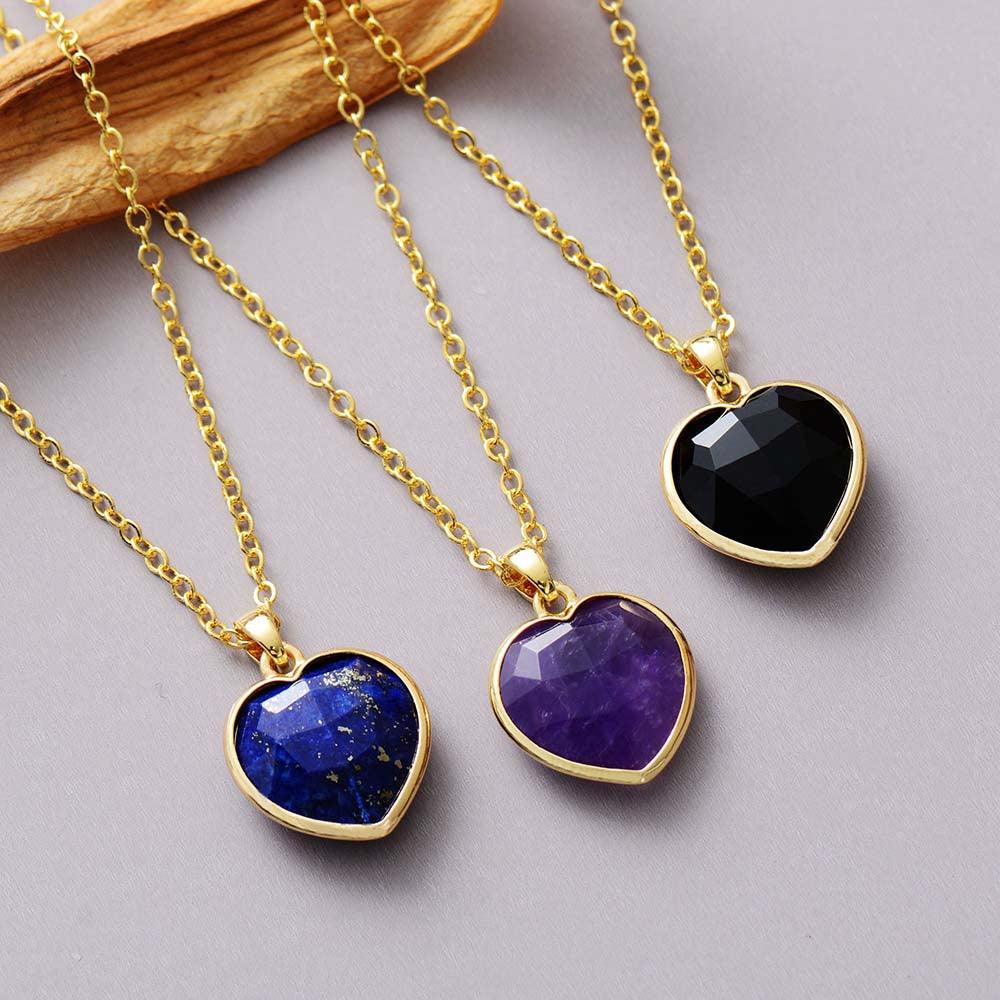 Vergoldeter Anhänger "Bezaubernde Sie" mit Onyx, Amethyst & Lapis