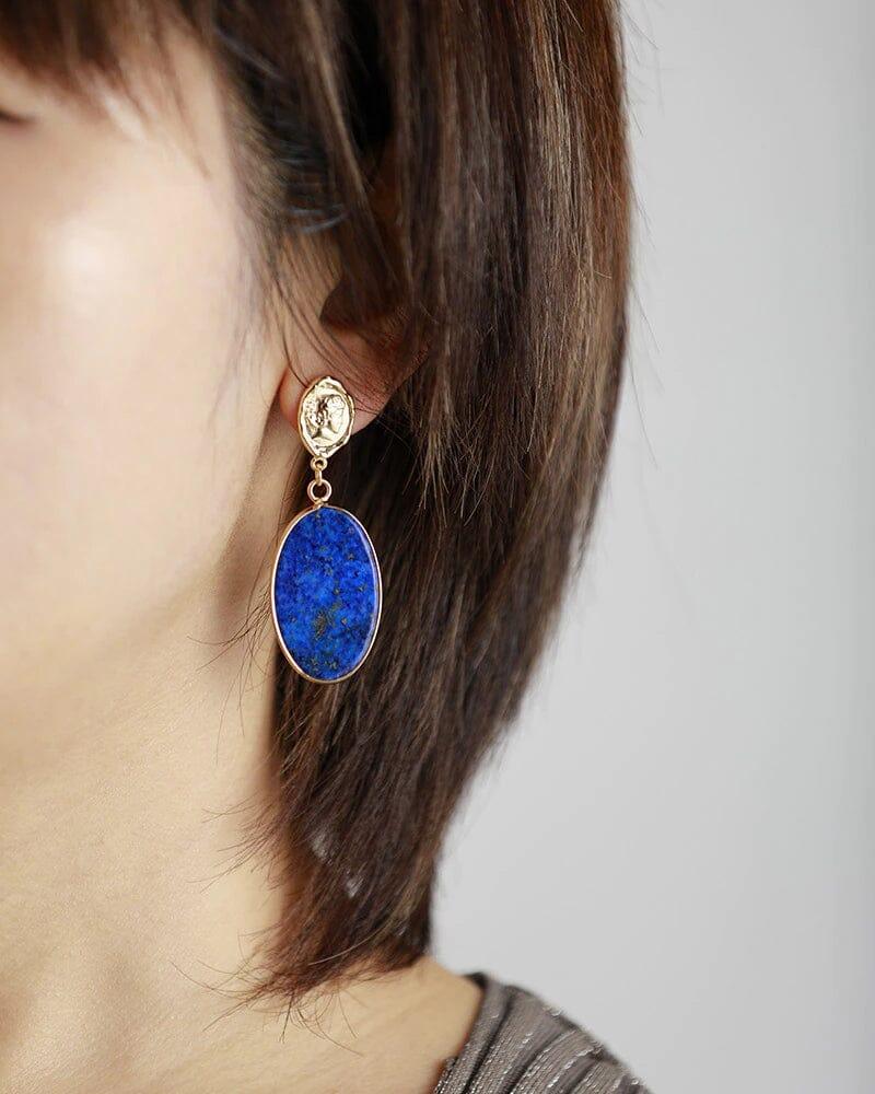 Feminine Mystik Ohrringe mit Goldanhänger & blauem Lapis