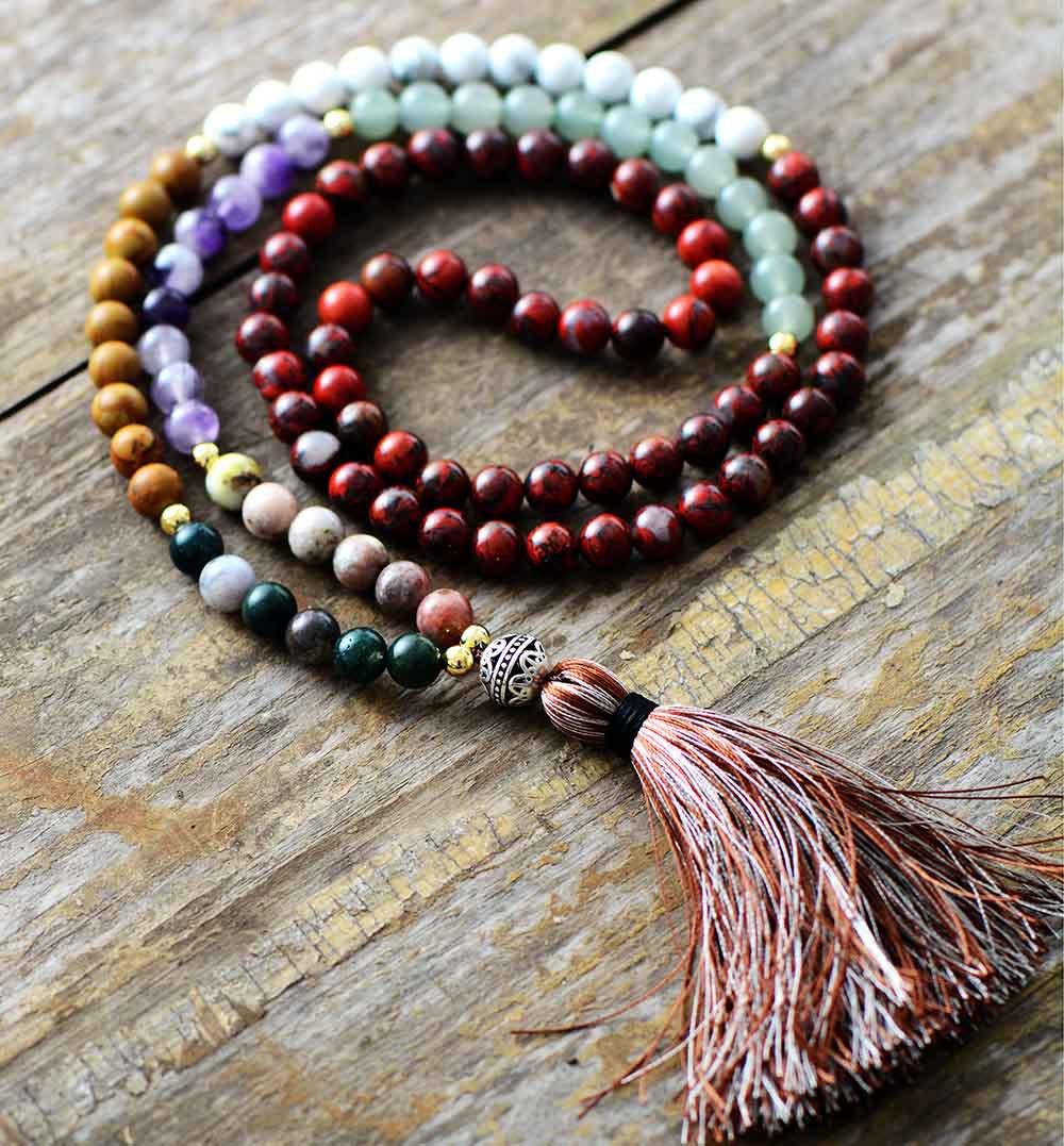 Halskette "Ruhige Anwesenheit" aus 7 Chakra Jaspis & Achat