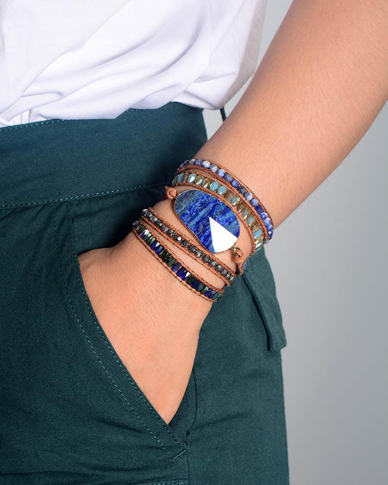 Mehrlagiges Armband mit azurblauem Lapislazuli