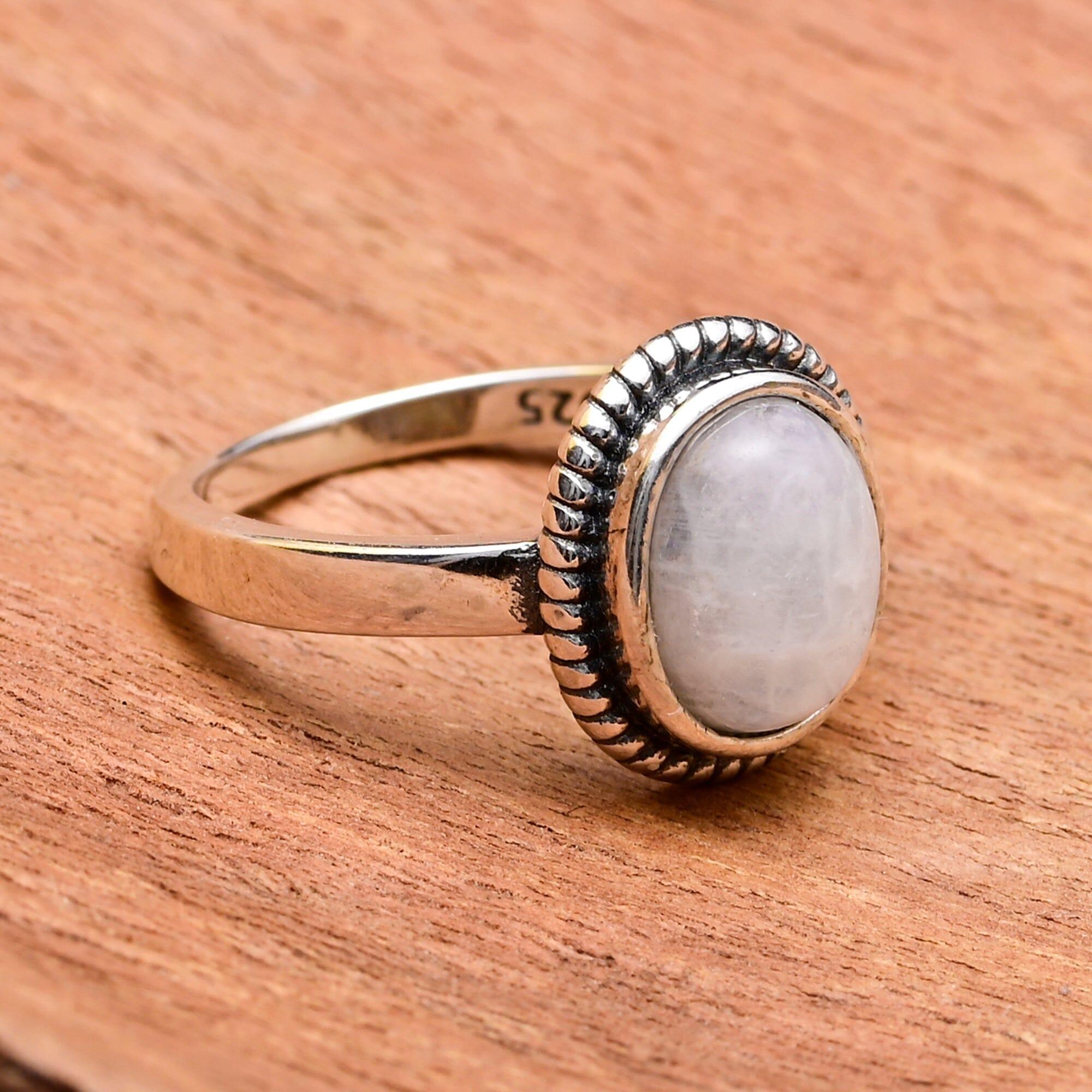 Eleganter Mondstein-Ring "Mutai"