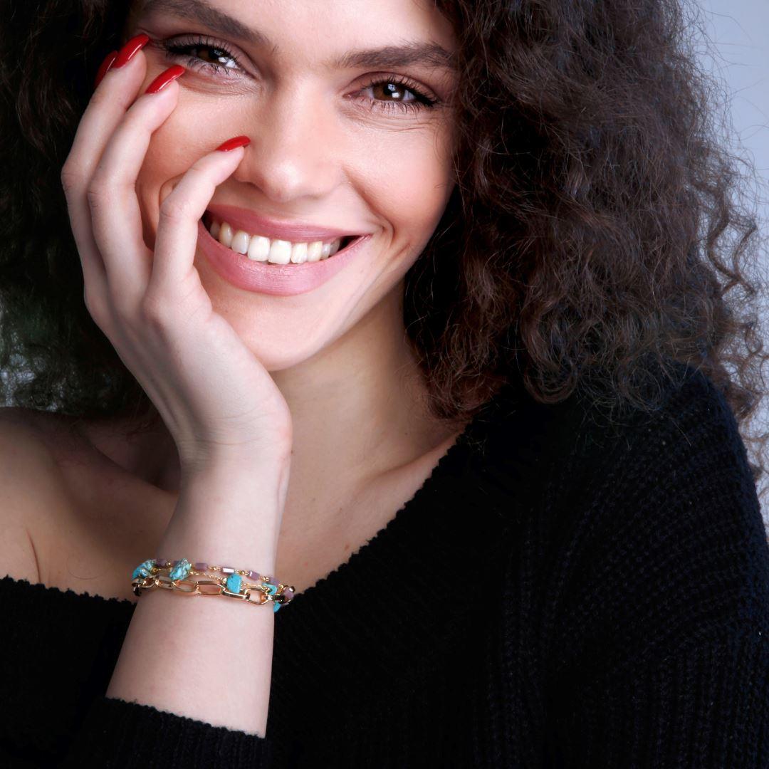 Wahre Schönheit Geschichtetes Türkis & Opal Goldarmband