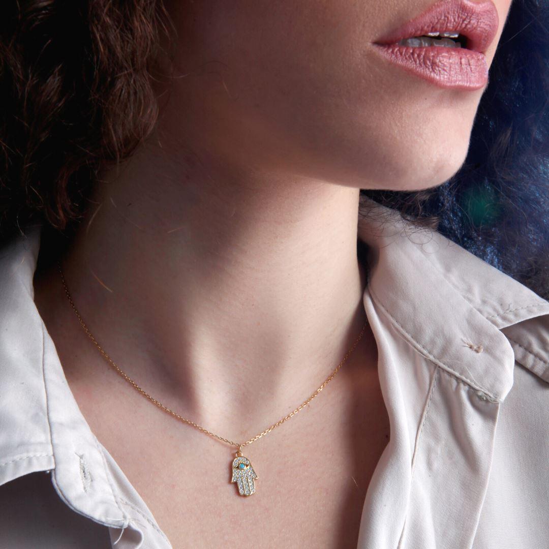 Hamsa Hand Halskette "Reichlich Wohlstand" mit Türkis & Gold