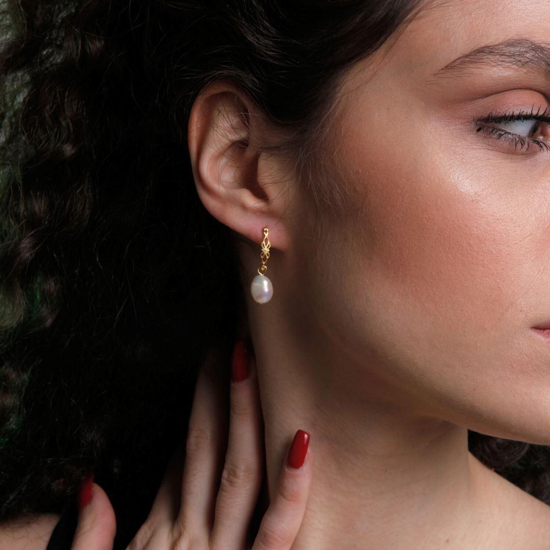 Naturperlen-Ohrringe im Vintage Klassik-Design