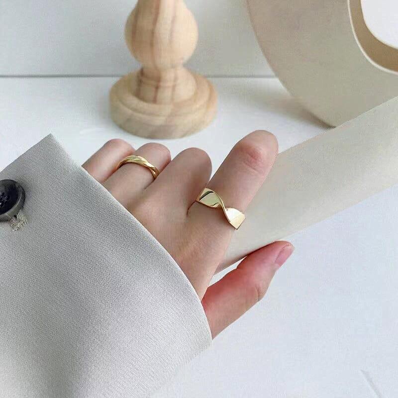 Alethea - Gedrehter Bandring