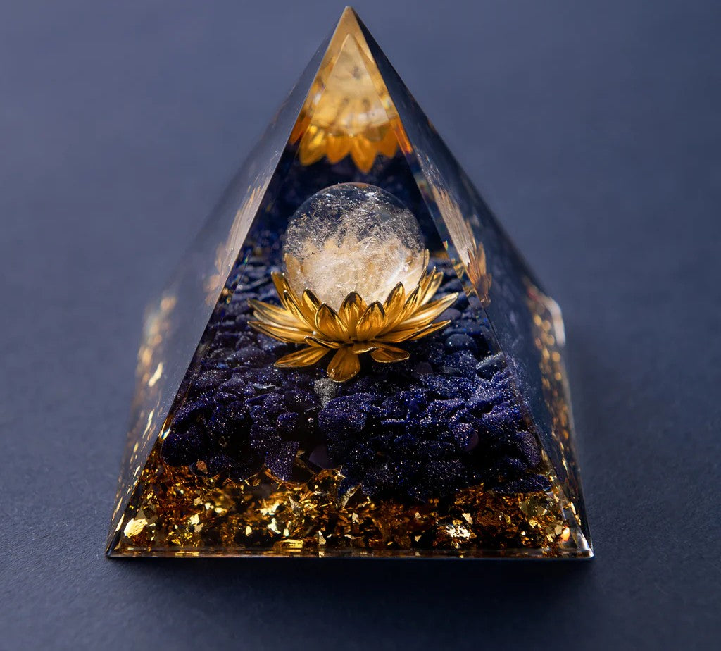 Aegis des Wohlstands Orgonit-Pyramide