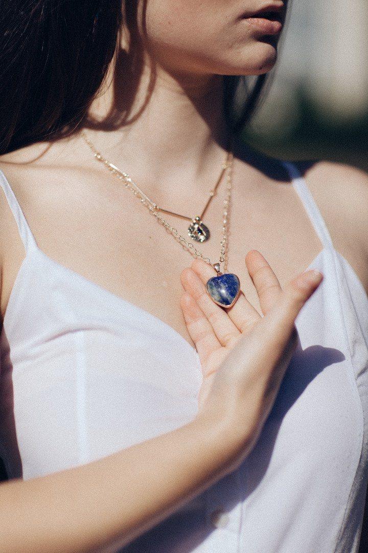 "Auge der Vorsehung": Schutzkette aus Lapislazuli