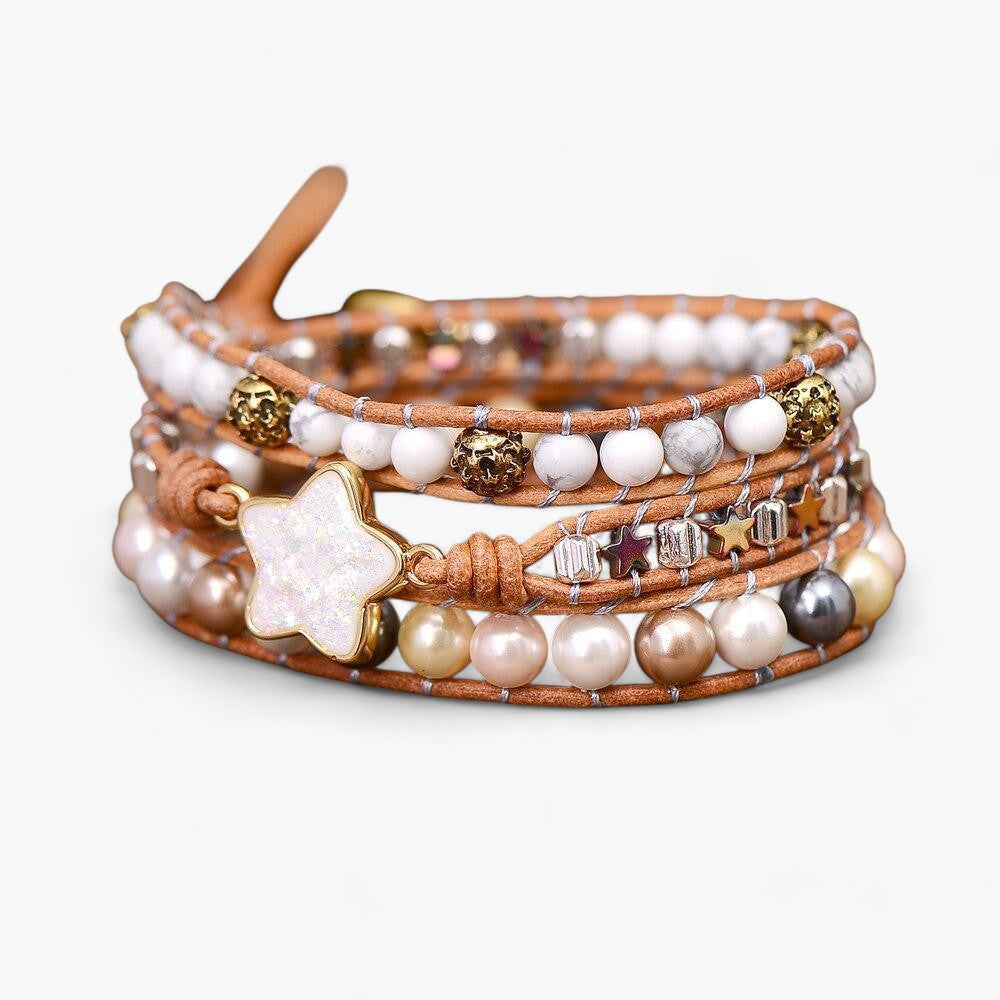 Wickelarmband „Weiße Eleganz“ aus Opal und Perlen