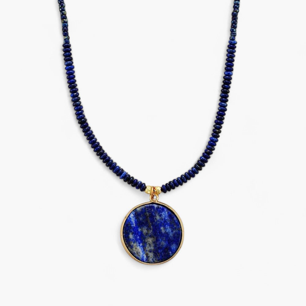 Runde, exquisite Halskette aus Lapislazuli