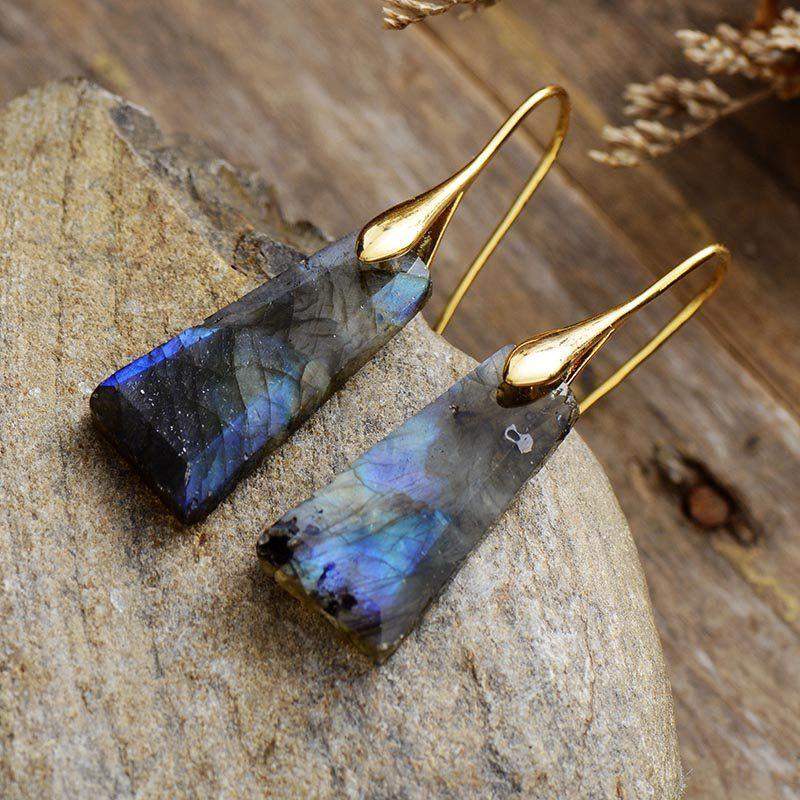 Goldohrringe "Majestätische Eleganz" aus Amethyst & Labradorit