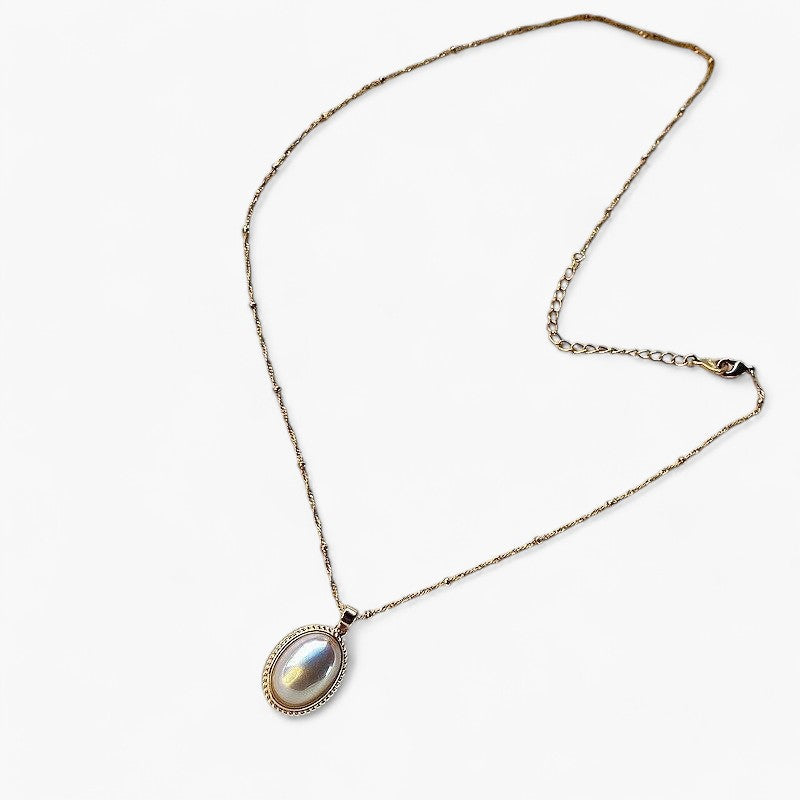 Wunderschöne Vintage-Halskette mit Perlen und aus reinem Gold