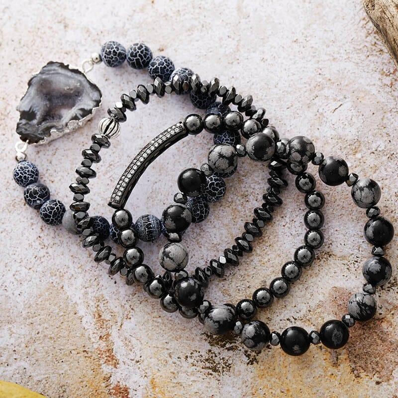 Mitternachtsharmonie Kollektion von Armbändern mit Edelsteinen