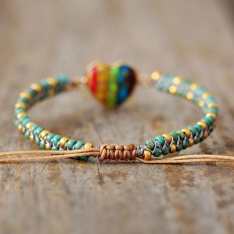 Armband in Regenbogenfarben