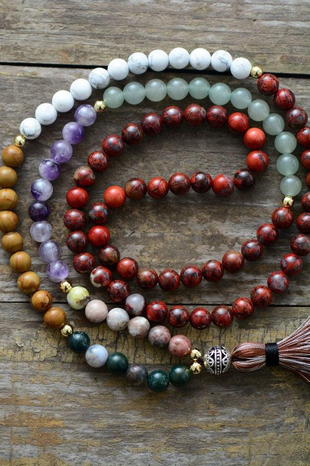 Halskette "Ruhige Anwesenheit" aus 7 Chakra Jaspis & Achat