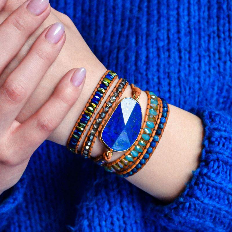 Mehrlagiges Armband mit azurblauem Lapislazuli