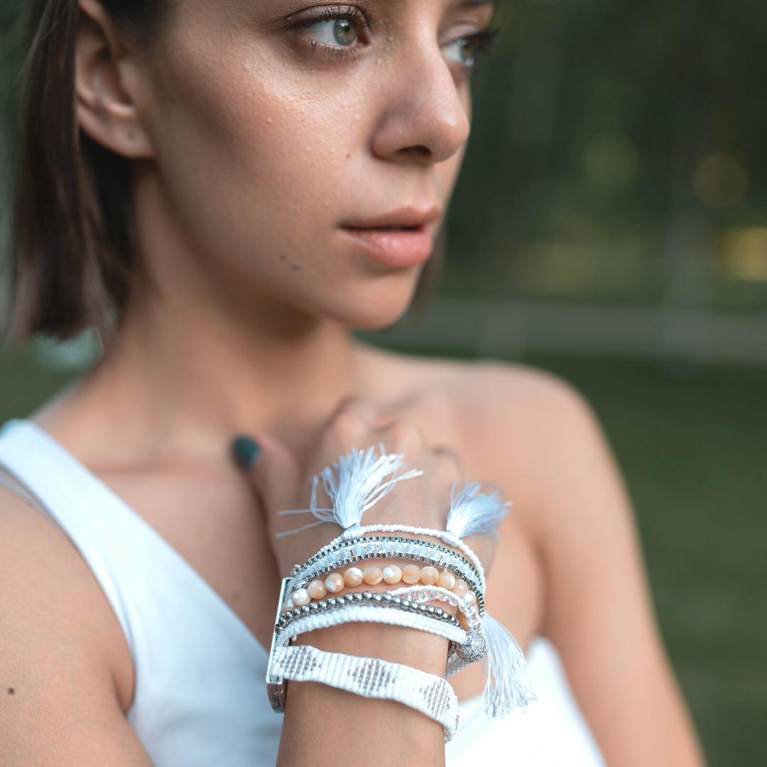 Shamballa Wickelarmband "Weiße Schleierperlen"