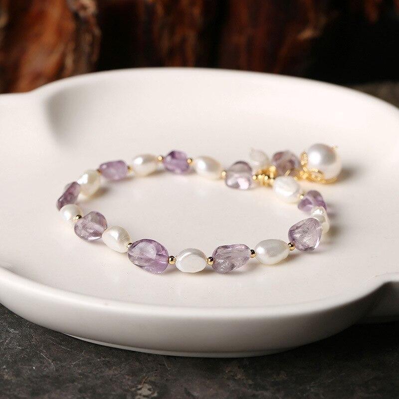 Luxuriöses Armband "Amethyst und Perlen"