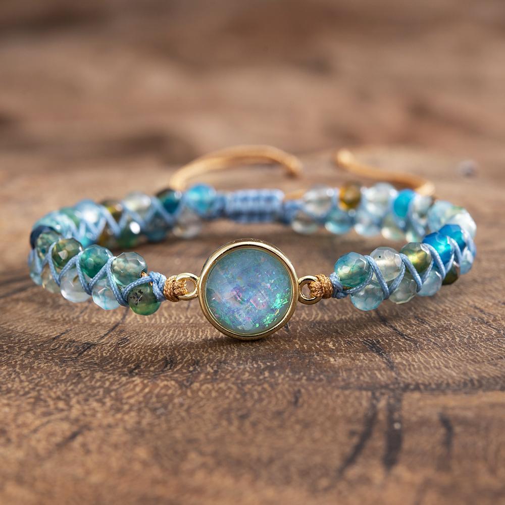 Armband mit hypnotisierendem blauem Opal