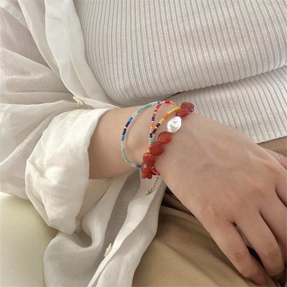 Armband "Strahlende Balance" aus rotem Achat und Perle